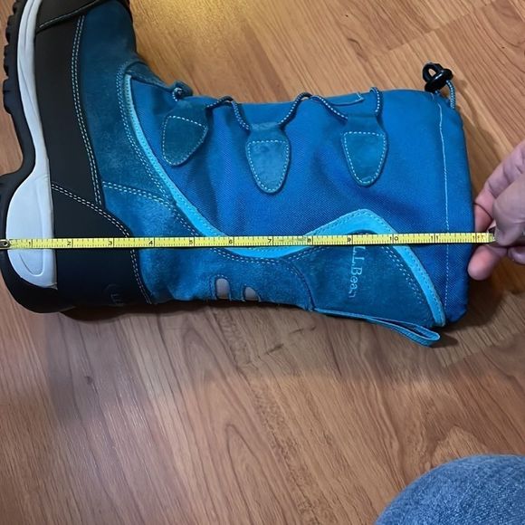 L.L. Bean snow boots for kids size 5, It fits women 6.5, blue suede. - Picture 13 of 13